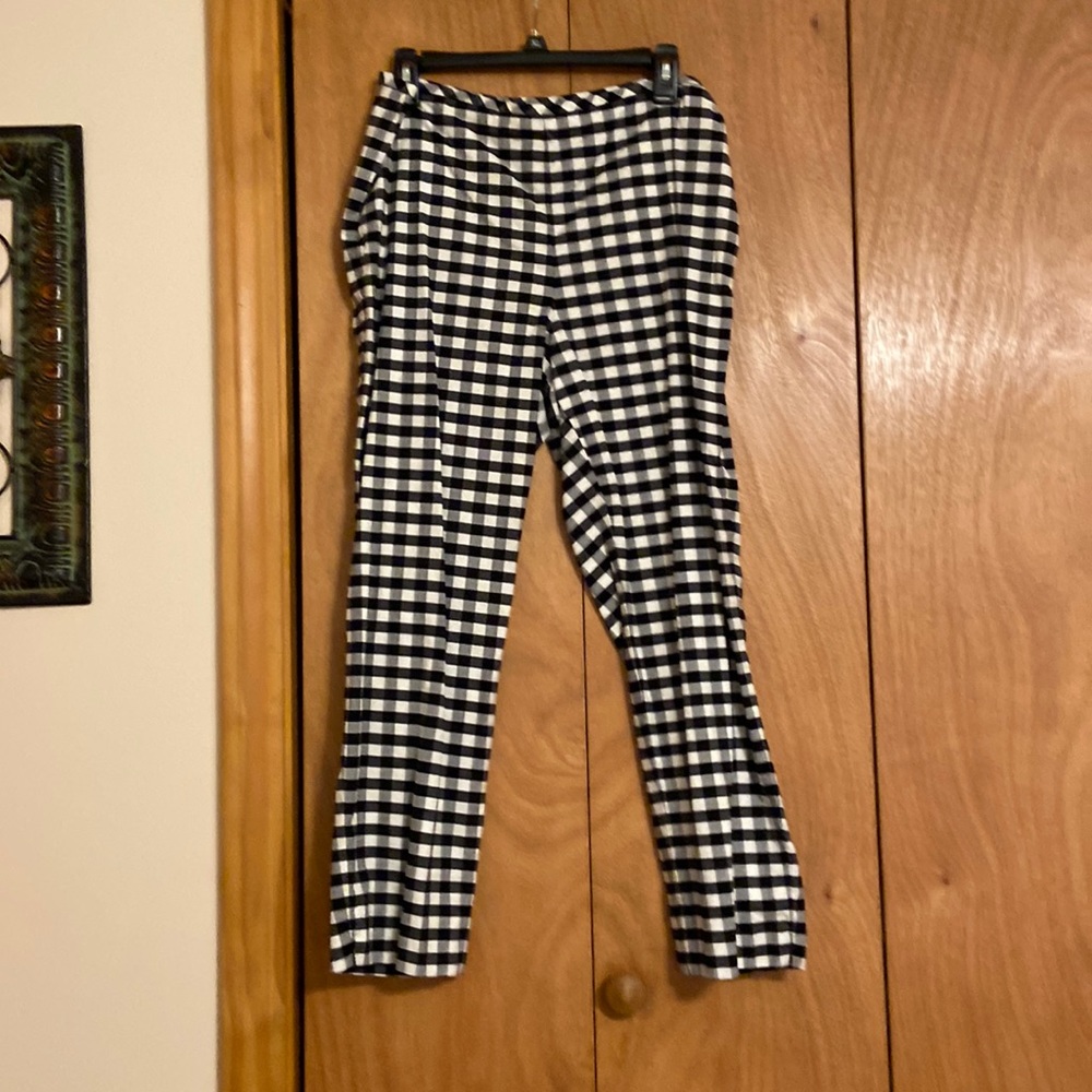 Excellent condition black and white pants